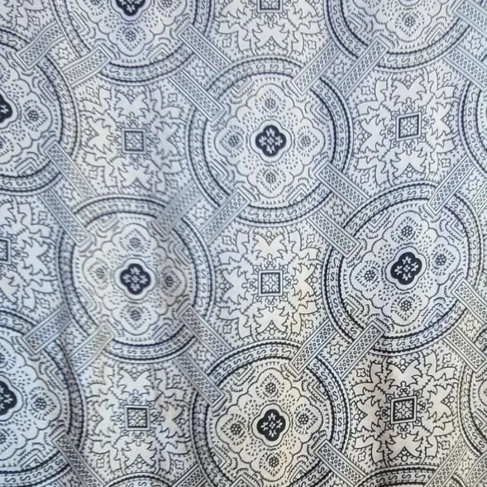 Vintage Echo Tan Black Medallion long scarf